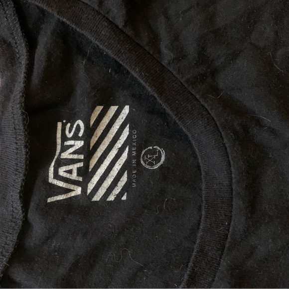 Plain black and white vans short sleeve T-Shirt - Picture 2 of 3